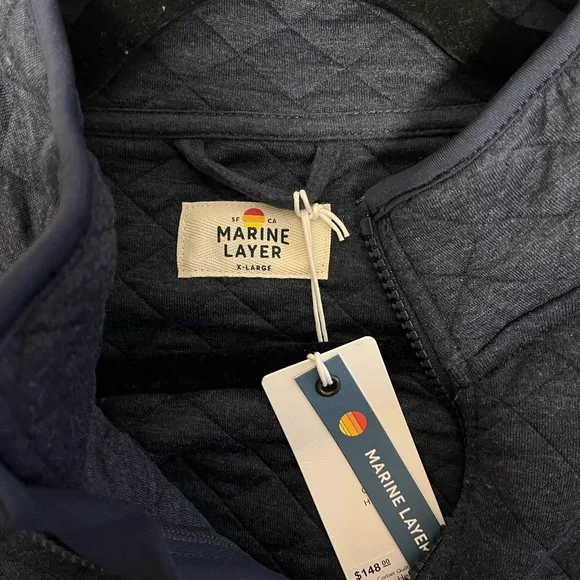 Men's Corbet Quarter Zip Pullover in Navy